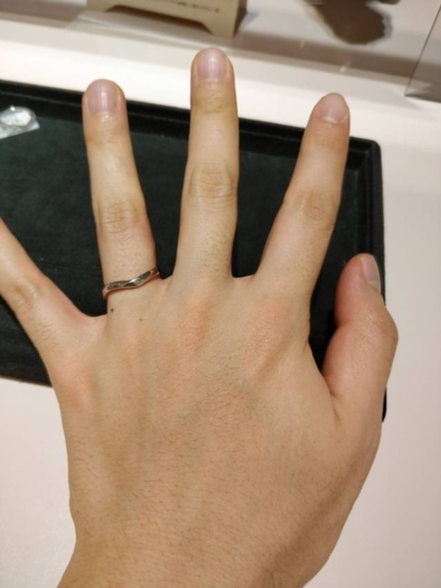 お勧めいただいた指輪。
