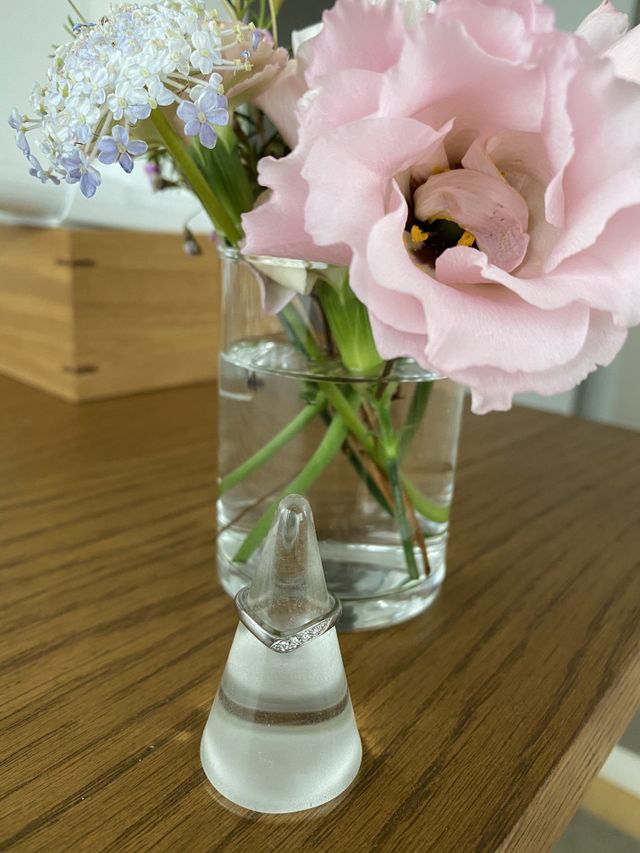 ダイヤは大きくないですが1つ1つがとてもきれいです。