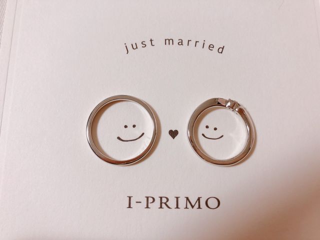 アイプリモさんからもらった紙の上にのせて撮影しました。