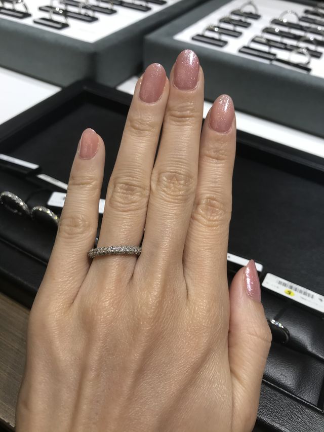 ダイヤモンドの存在感があって可愛いです。