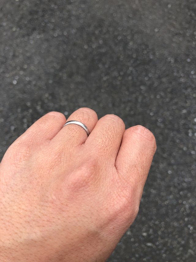 プラチナブライダルリング。
ダイヤモンドなし。