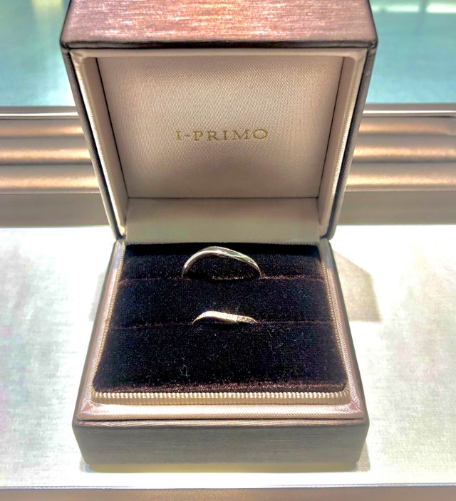 プラチナとピンクゴールド