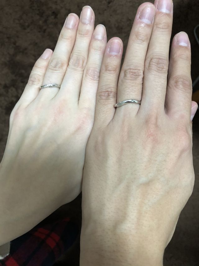 ペアで指にはめている時