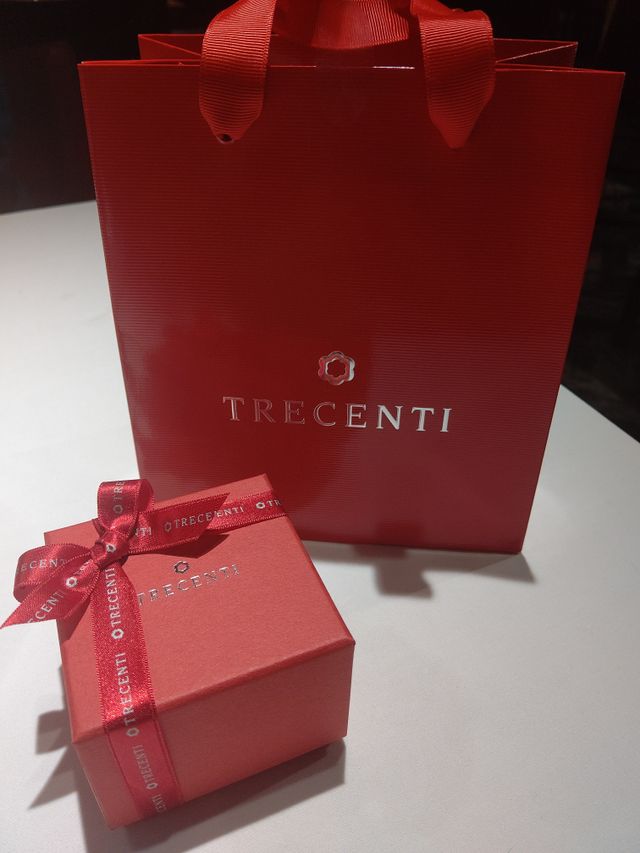 赤いラッピングが可愛い♡