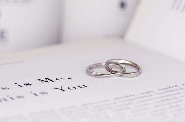 もともと着けていたペアリングのデザインを引き継ぎました。