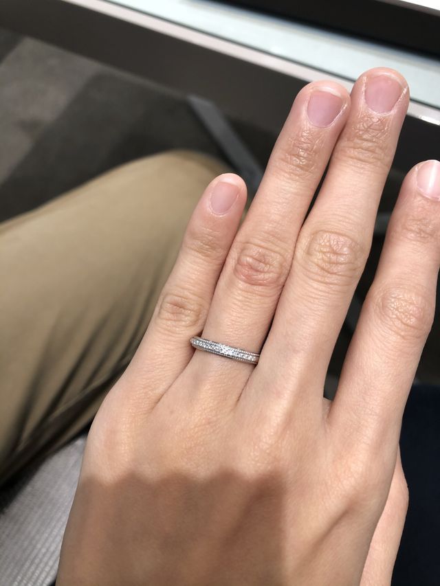 こちらのデザインに一目惚れして購入しました。
