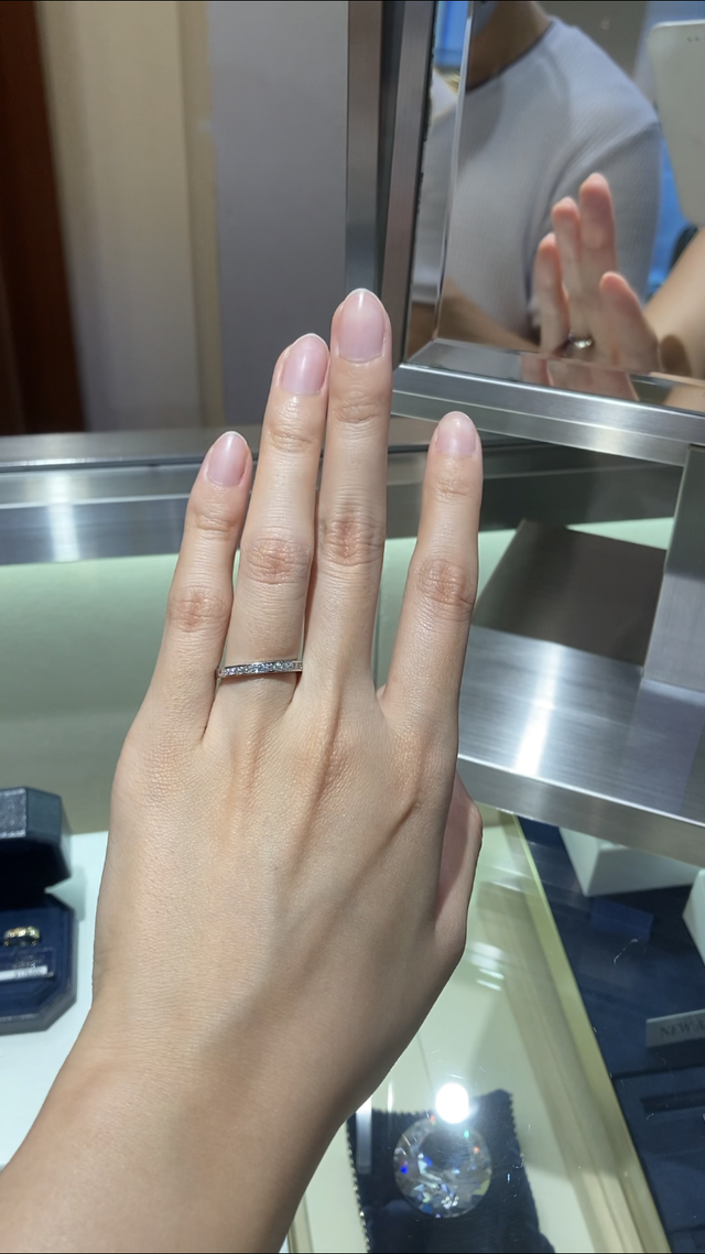 ハーフエタニティリング