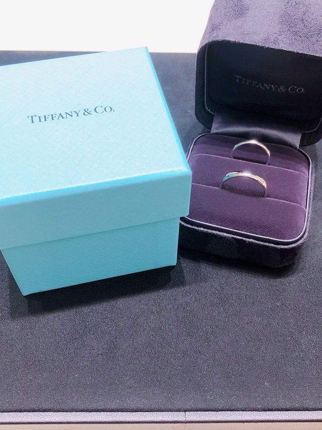 何も飾りのついていないシンプルなものを購入しました。