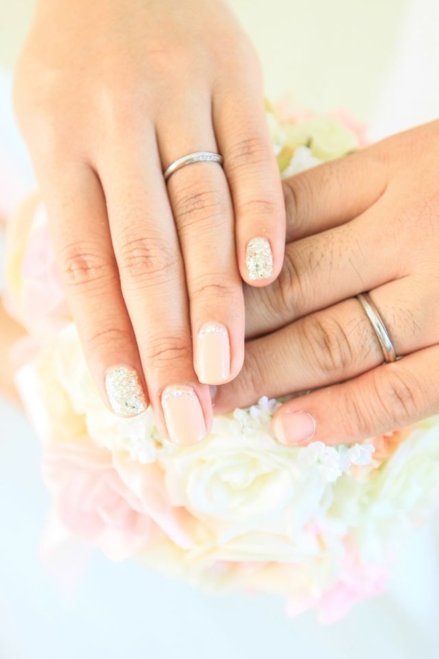 結婚式の時にカメラマンさんに撮ってもらった写真です。