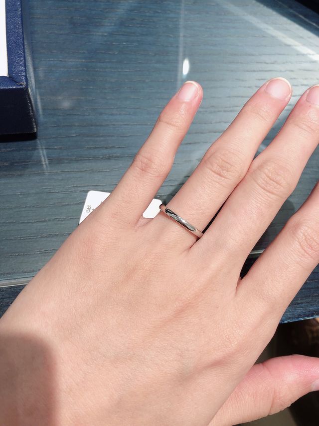 シンプルなプラチナリング！