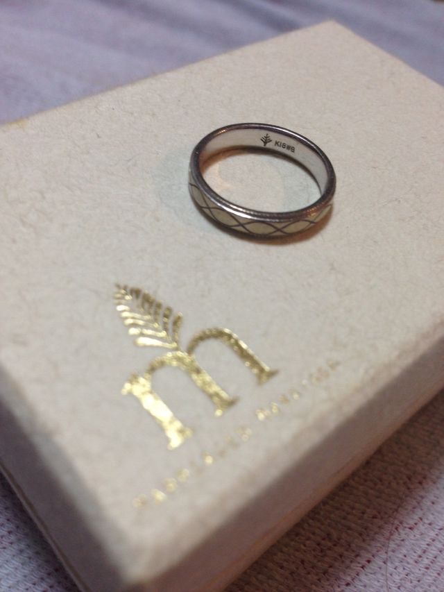 到着時の箱とリング「Thor」（トール）