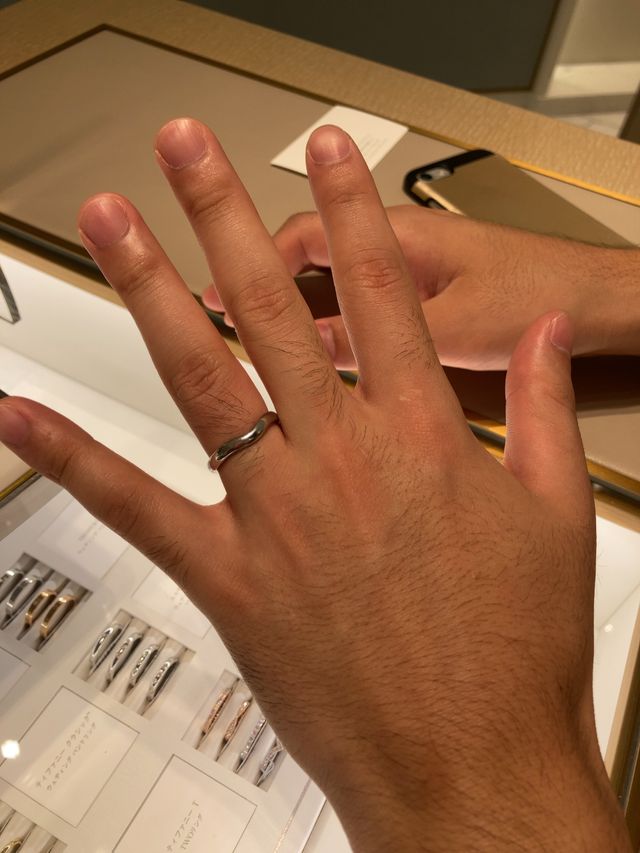 エルサ ペレッティ カーブドバンドです。