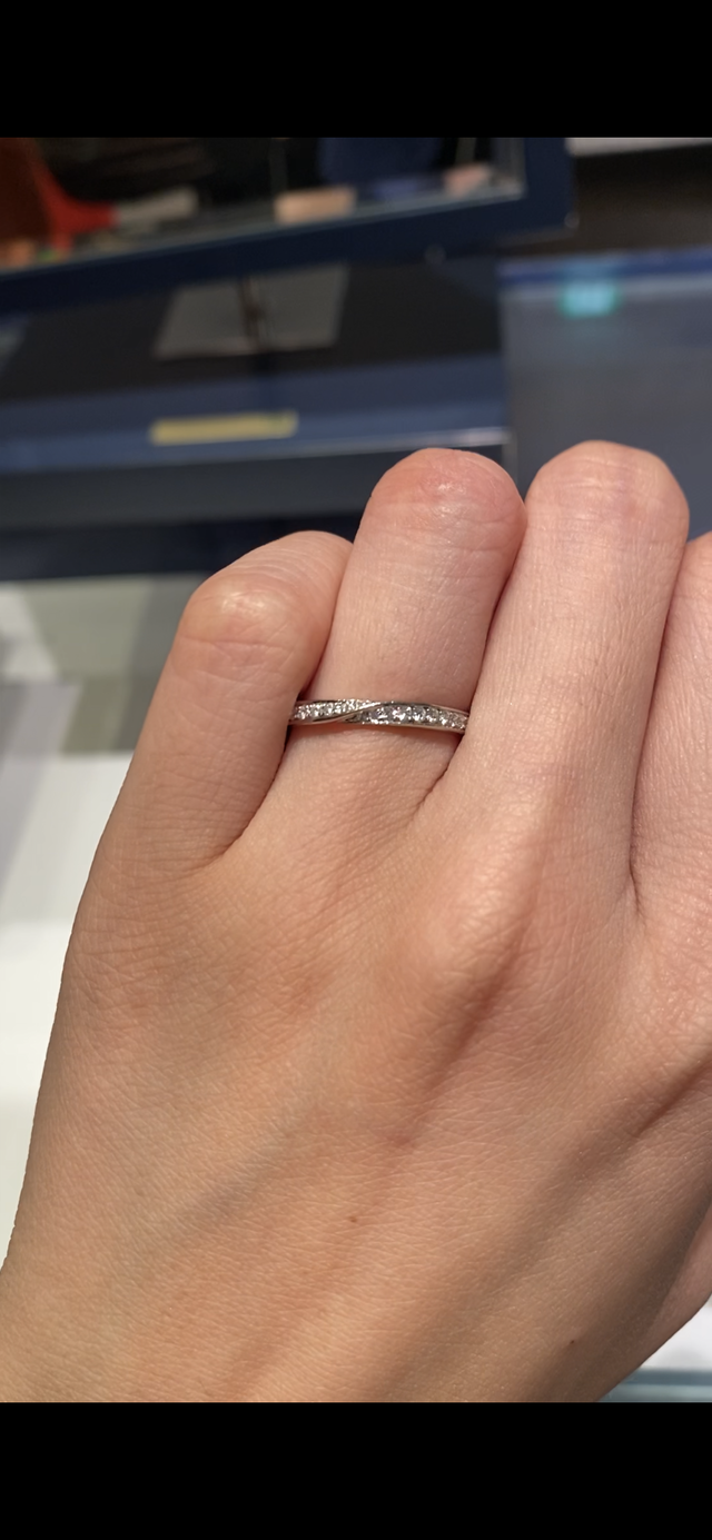 店舗での試着画です。