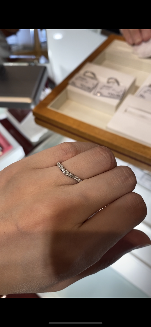 店舗での試着画です。