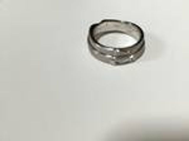 イニシャルハートのリング