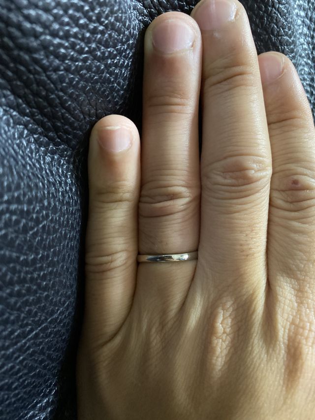 細身で気に入ってます