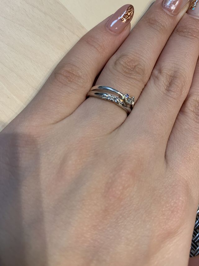 下のリングが購入した指輪です。
