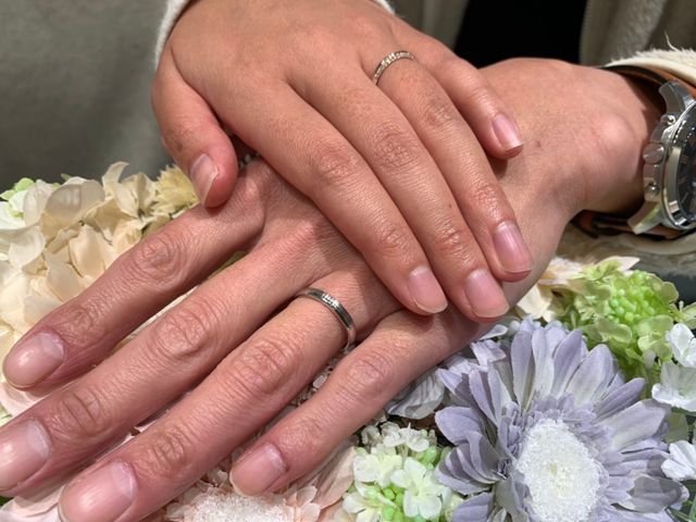 指輪受け取りの日に撮りました。予想以上の仕上がりに大満足です