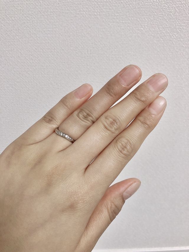 華やかとシンプルのちょうどいいところのデザインが素敵です