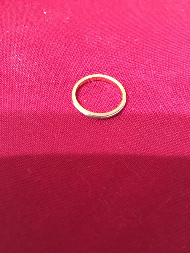 ローズゴールドの間にプラチナがあって綺麗です。