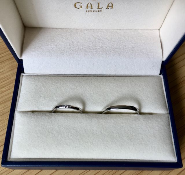 左が女性用、右が男性用です。