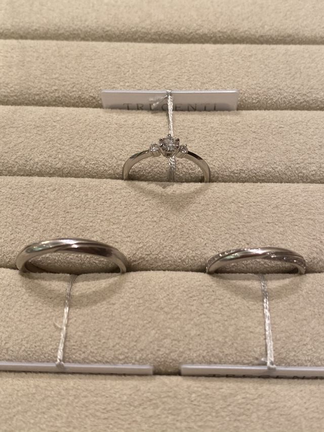 婚約指輪と結婚指輪