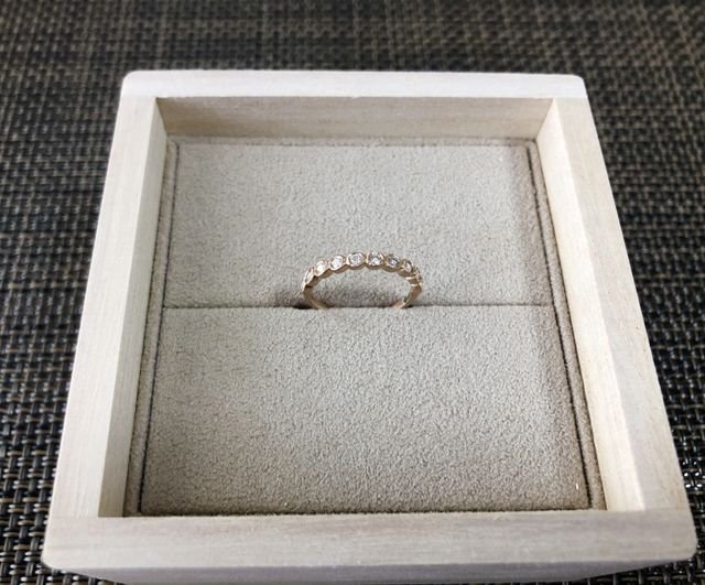 ハーフエタニティリングカラー：PG