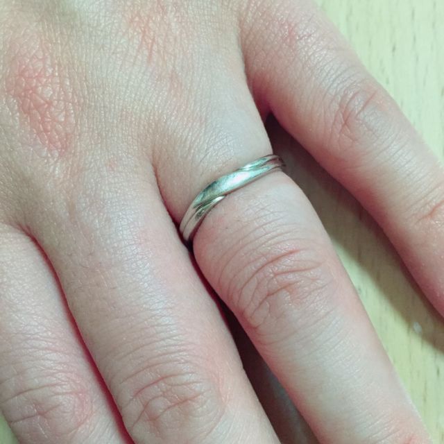 主人は同デザインのプラチナのみダイヤ無しです