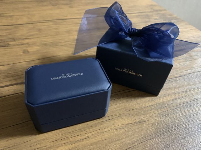 指輪ケースをしまう箱
リボンがとても可愛いです