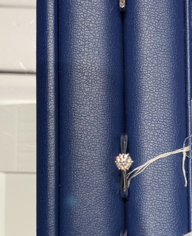 王道でシンプルなデザインです。