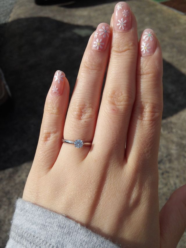 0.309ctの存在感に満足しています