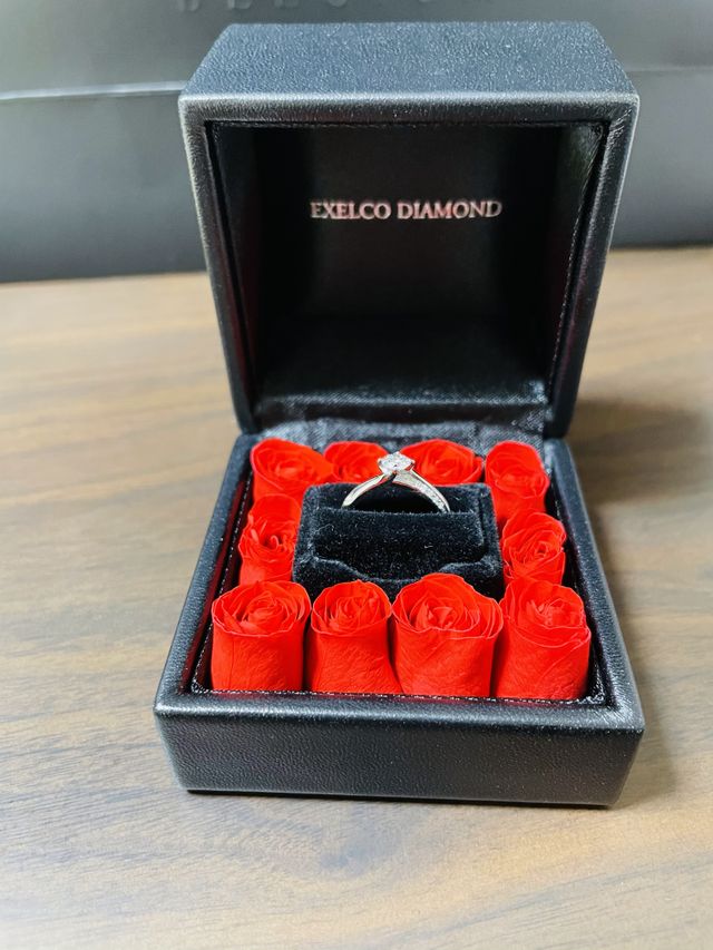 ブライダルフェアで、ローズボックス付でした。