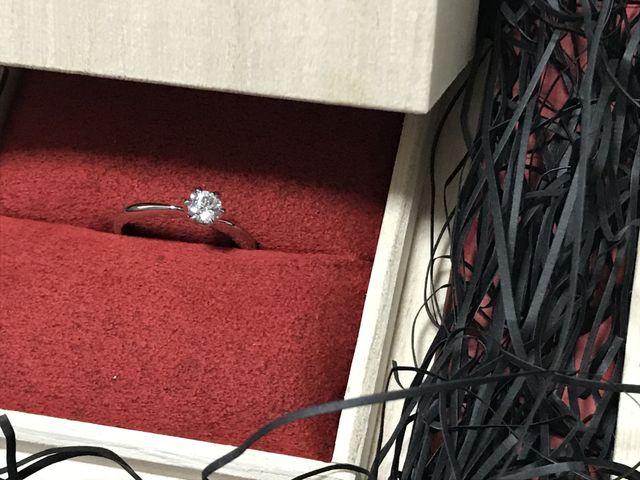 郵送にて受け取りました。