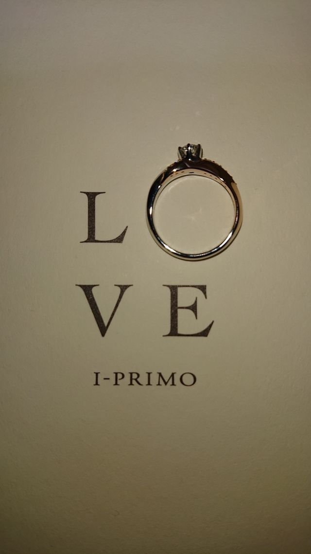 I-PRIMOで買いました。ダイヤがとても綺麗です。