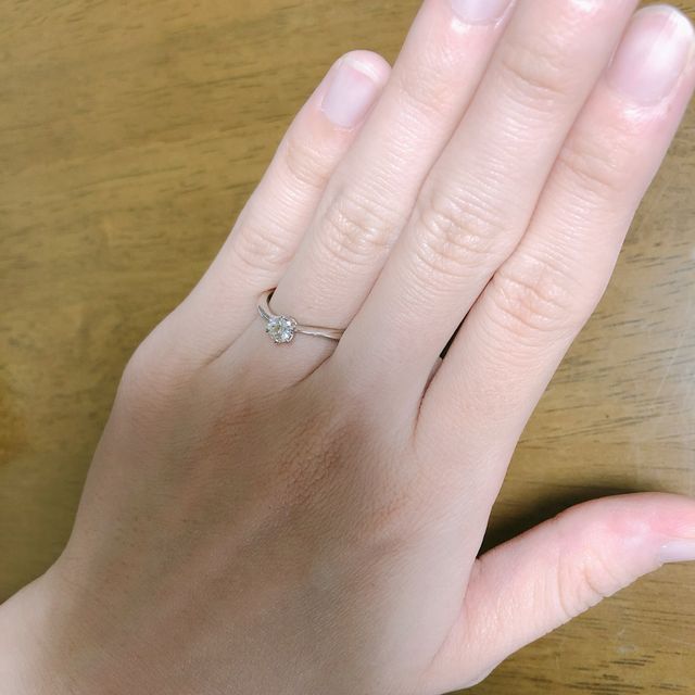 指輪をもらった日に記念で撮影しました。