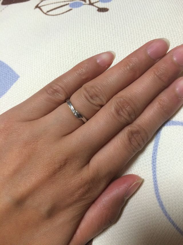 シンプルなデザインで普段使い出来ます。