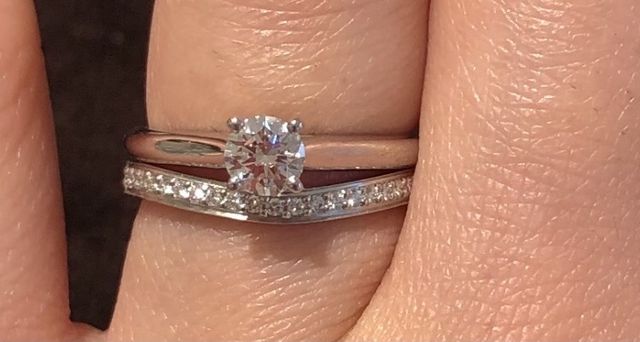 カルティエの代表的なコレクションをそれぞれ重ね付け