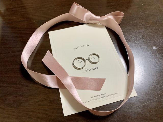 アイプリモさんから頂いた撮影用のポストカードと包装用のリボン