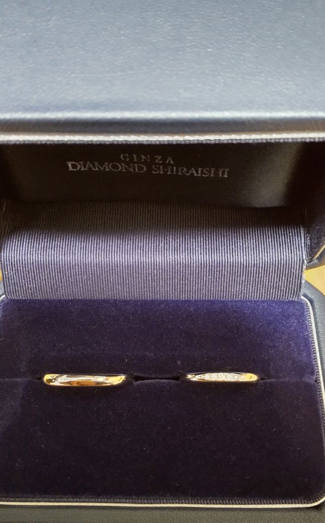 相方のリングはアノリューという指輪で、お揃いではないです。