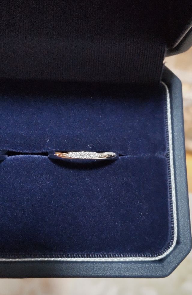 ティアオブリリーの結婚指輪です。