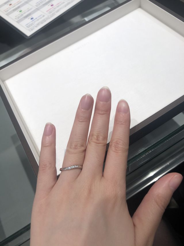 つけ心地は良い、結構太めになっている。