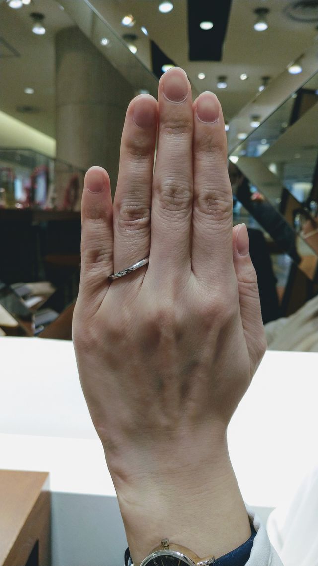 ガルボの石ありを着用しています。