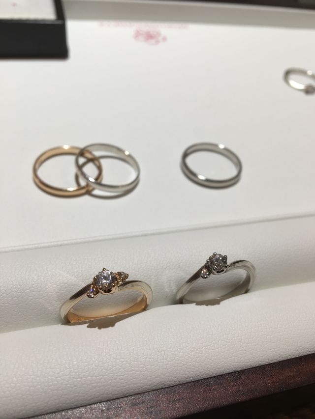 月桜のデザインを、素材違いで試着させていただきました。