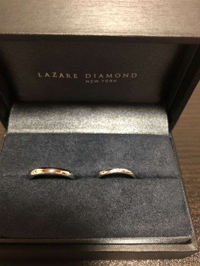 ダイヤモンドの輝きがとても綺麗です。