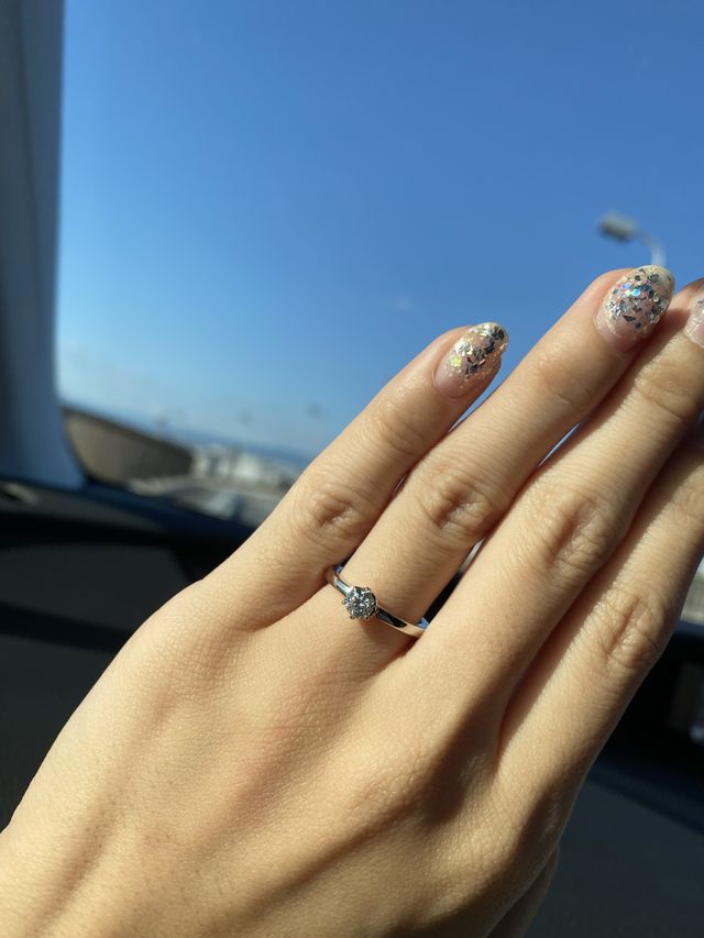 アスセラと言う婚約指輪です。