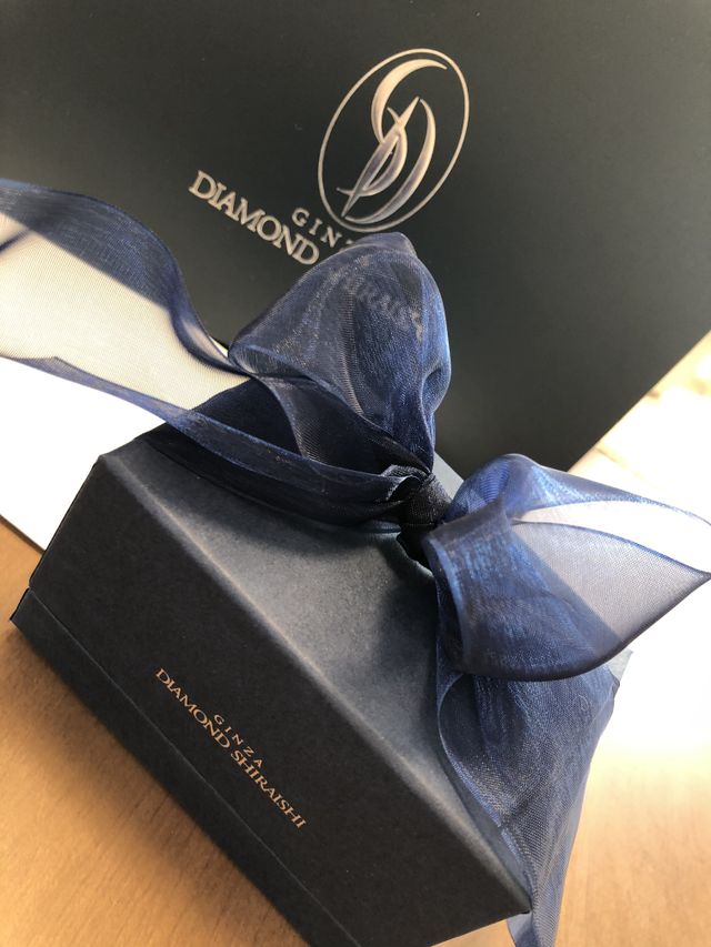ネイビーの箱がお上品で気に入りました。
