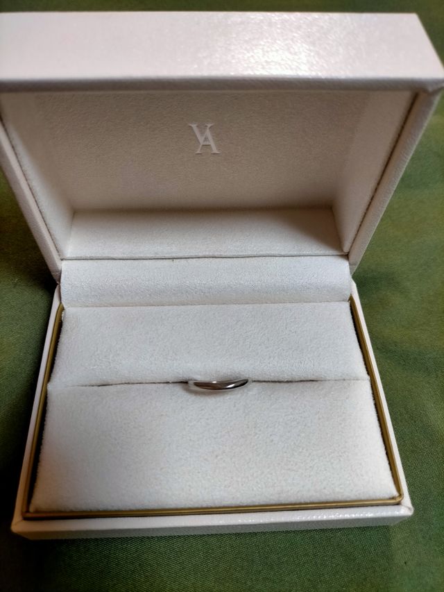 妻の指輪です。