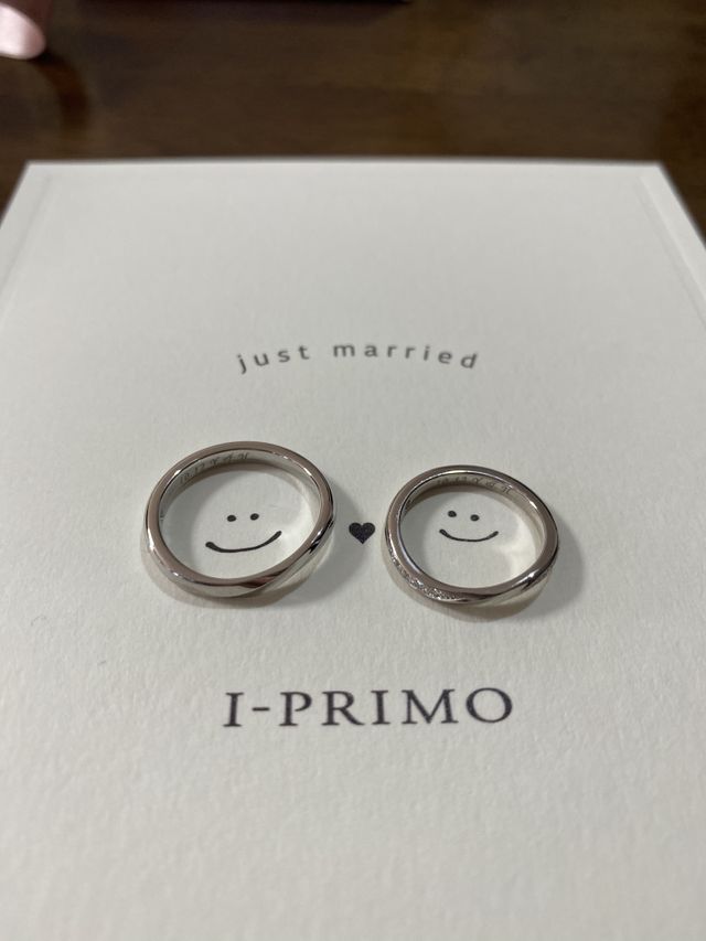 可愛く素敵な結婚指輪
2人の愛が永遠に続きますように。