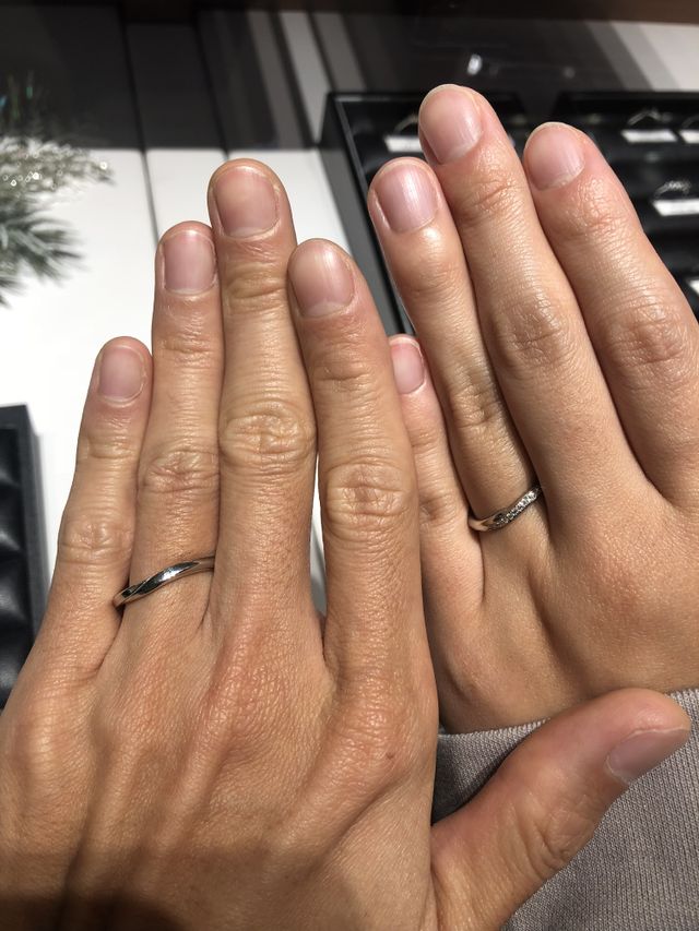 ペアで成約時に試着したときの記念撮影です。