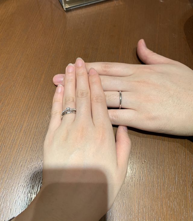 婚約指輪と結婚指輪の重ね付け